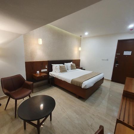 Hotel Aida Kottayam Eksteriør bilde