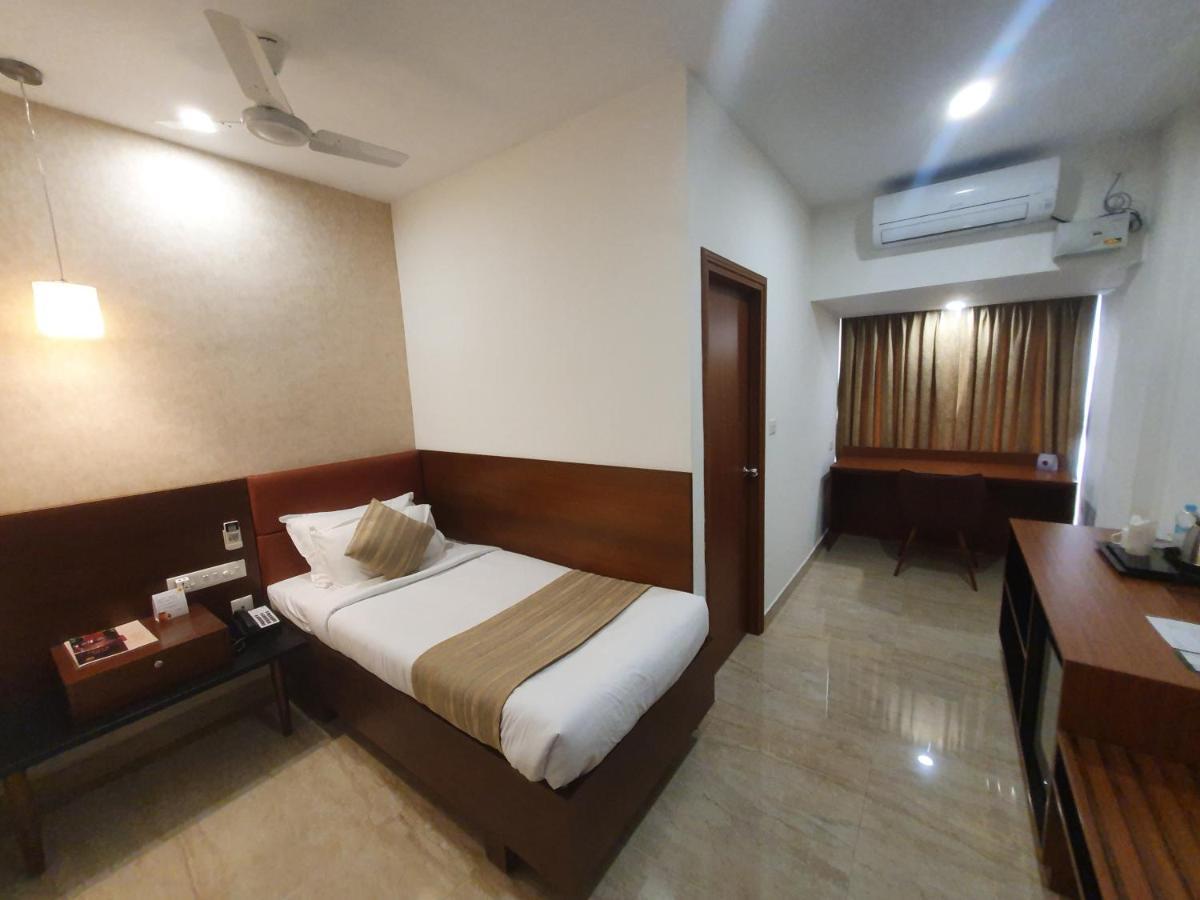 Hotel Aida Kottayam Eksteriør bilde