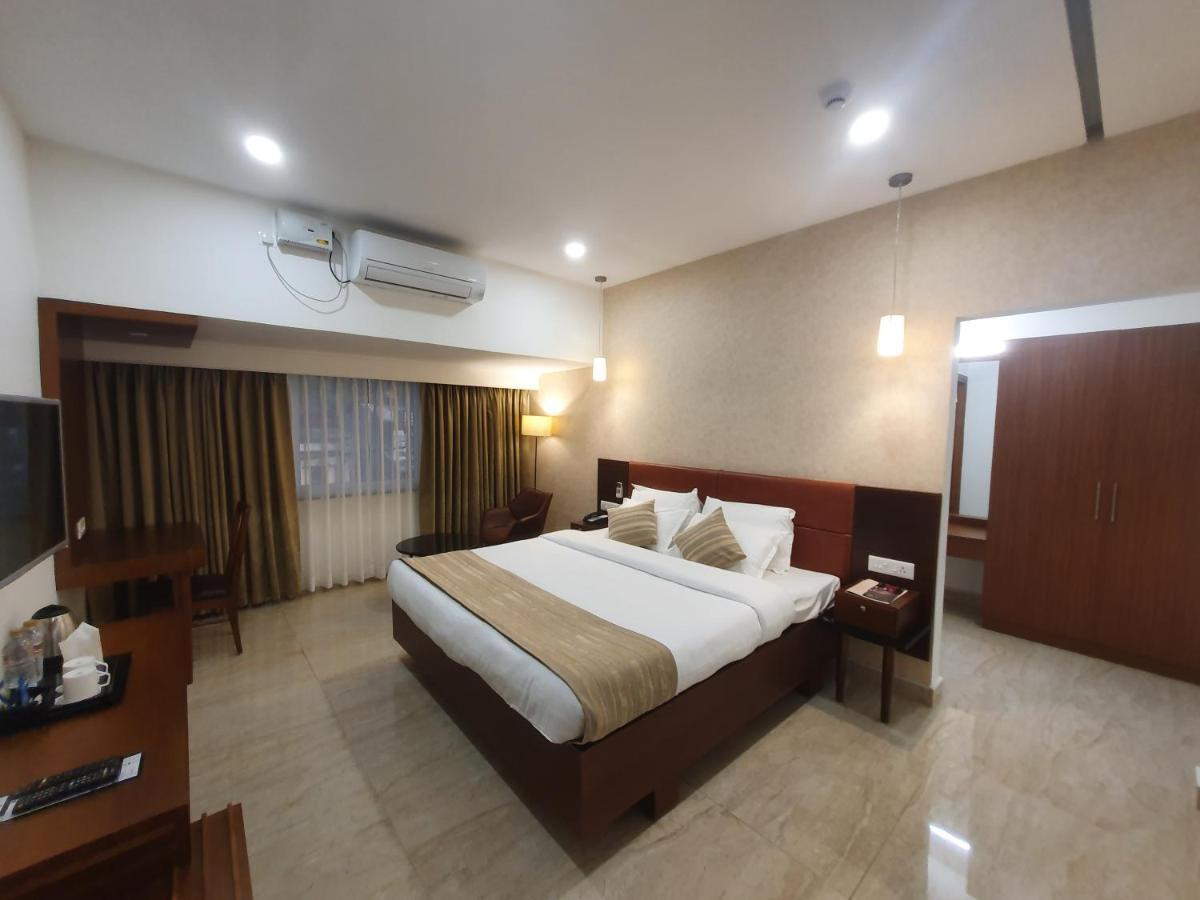Hotel Aida Kottayam Eksteriør bilde