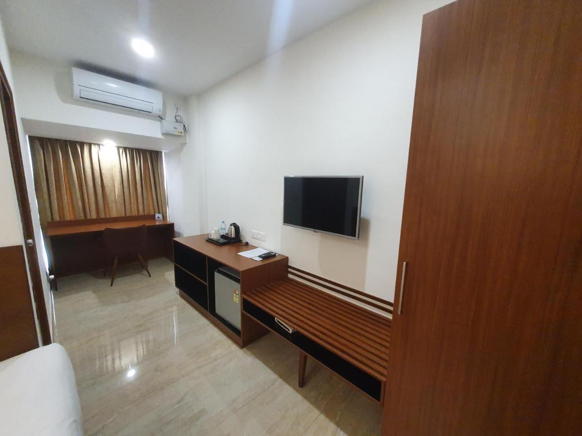 Hotel Aida Kottayam Eksteriør bilde